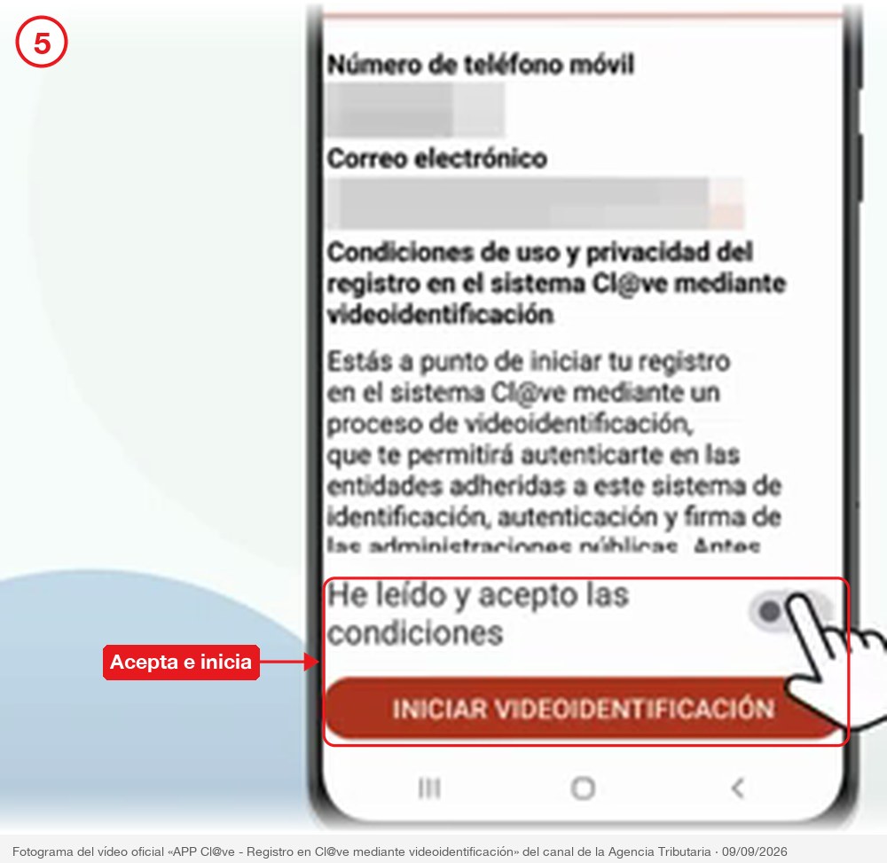 Condiciones de uso con el interruptor de aceptación y el botón INICIAR VIDEOIDENTIFICACIÓN rodeados